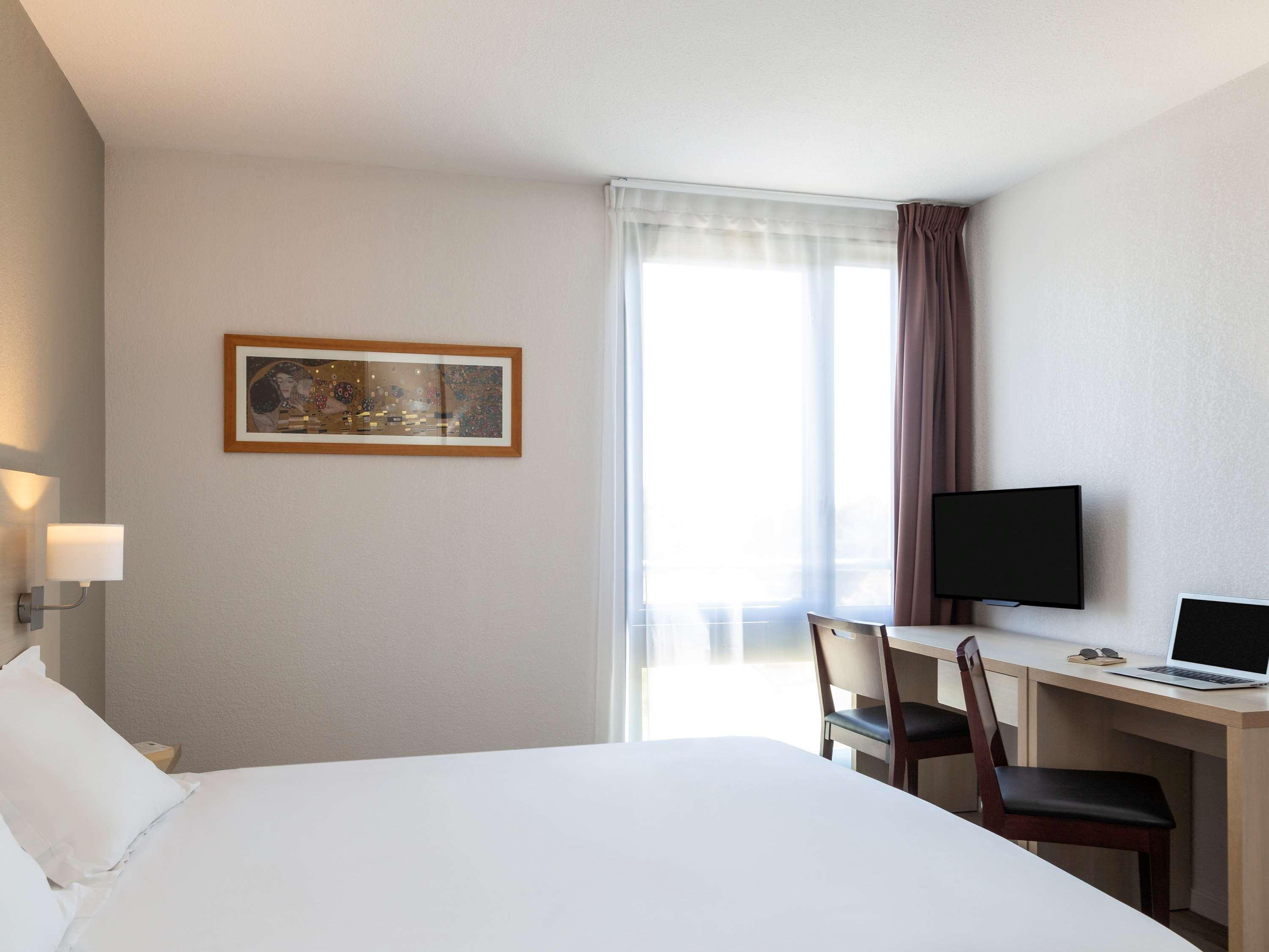 Aparthotel Adagio Access Авиньон Экстерьер фото
