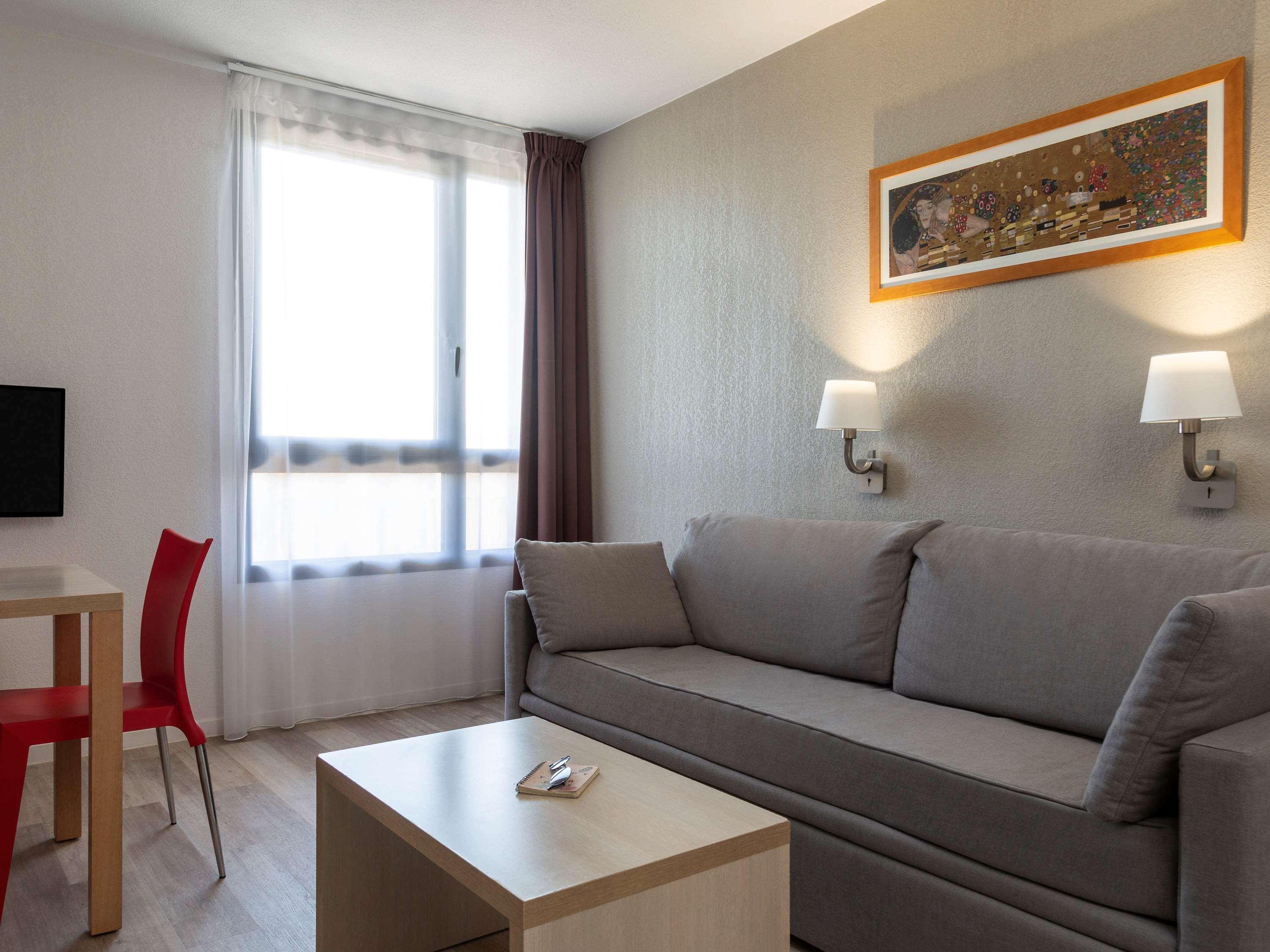 Aparthotel Adagio Access Авиньон Экстерьер фото